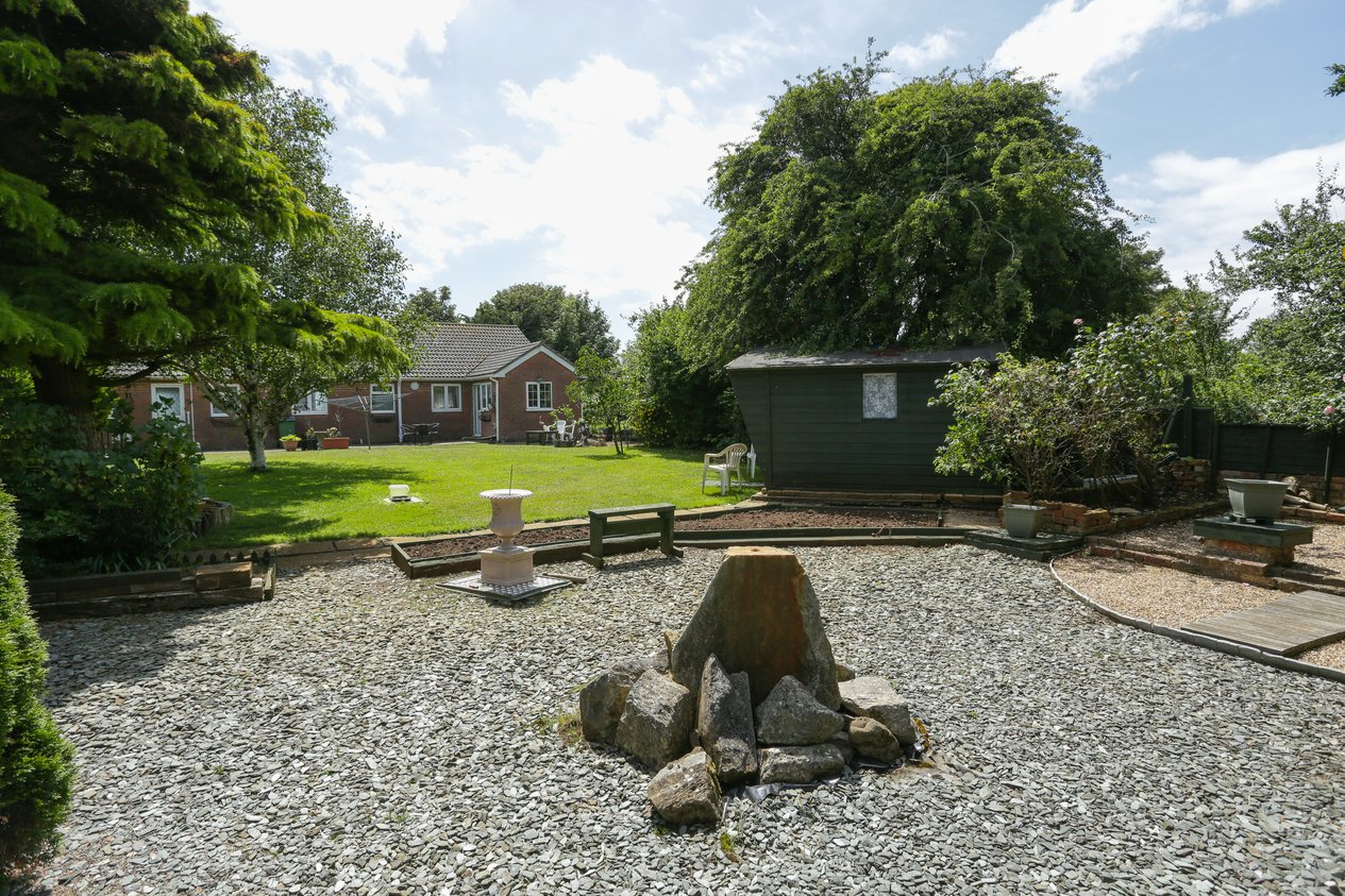 Properties Under Offer in Crete Road East Folkestone