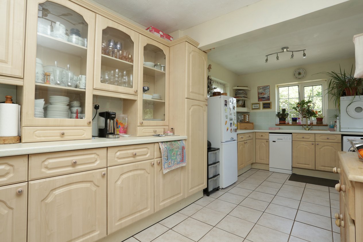 Properties Under Offer in Crete Road East Folkestone