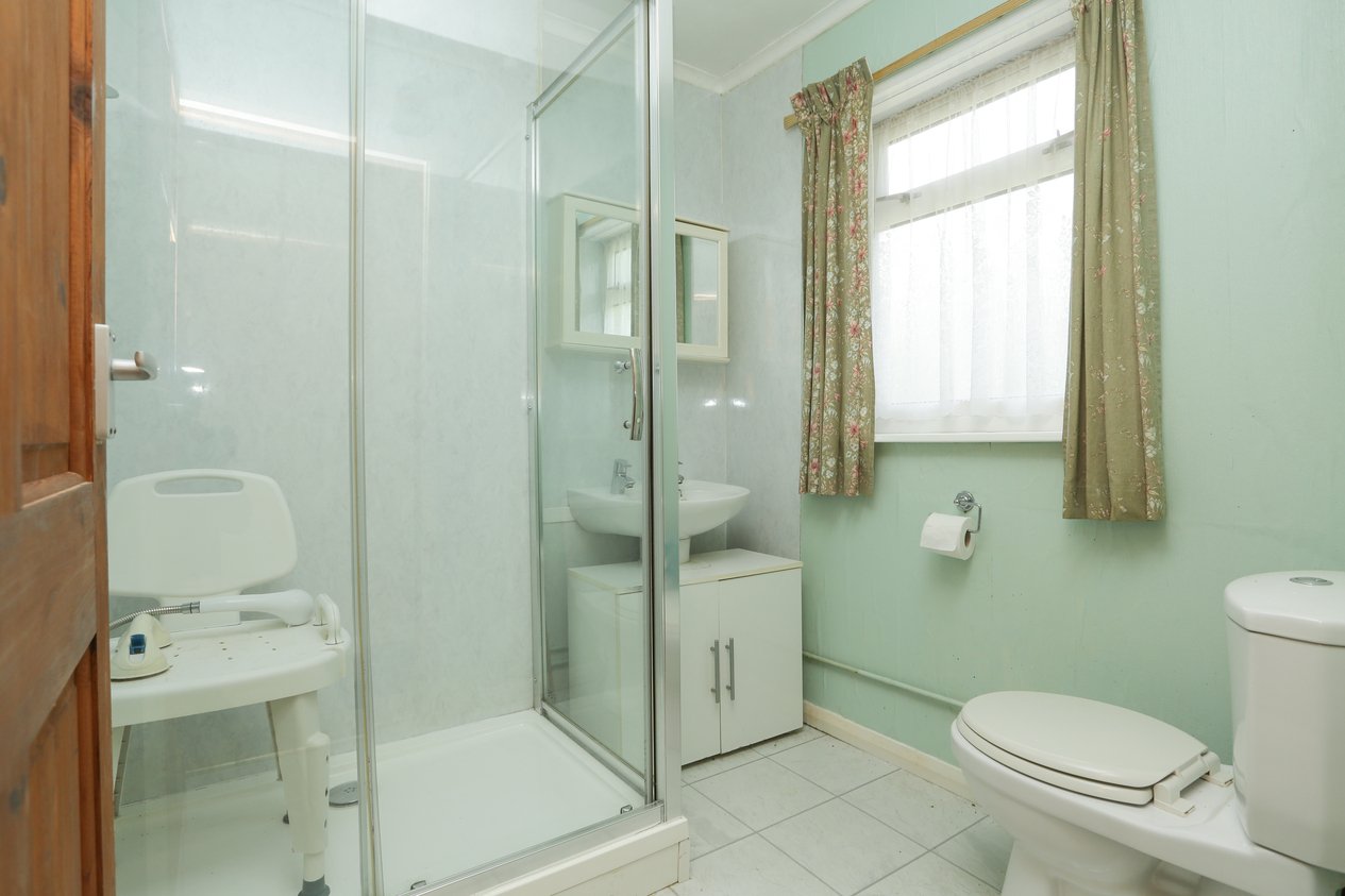 Properties Under Offer in Crete Road East Folkestone