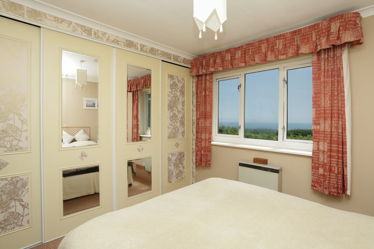 Properties Under Offer in Crete Road East Folkestone