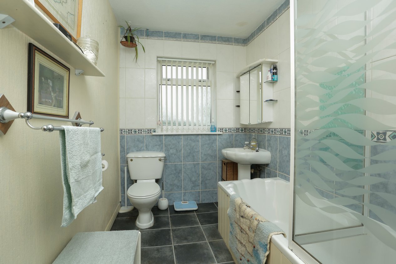 Properties Under Offer in Crete Road East Folkestone