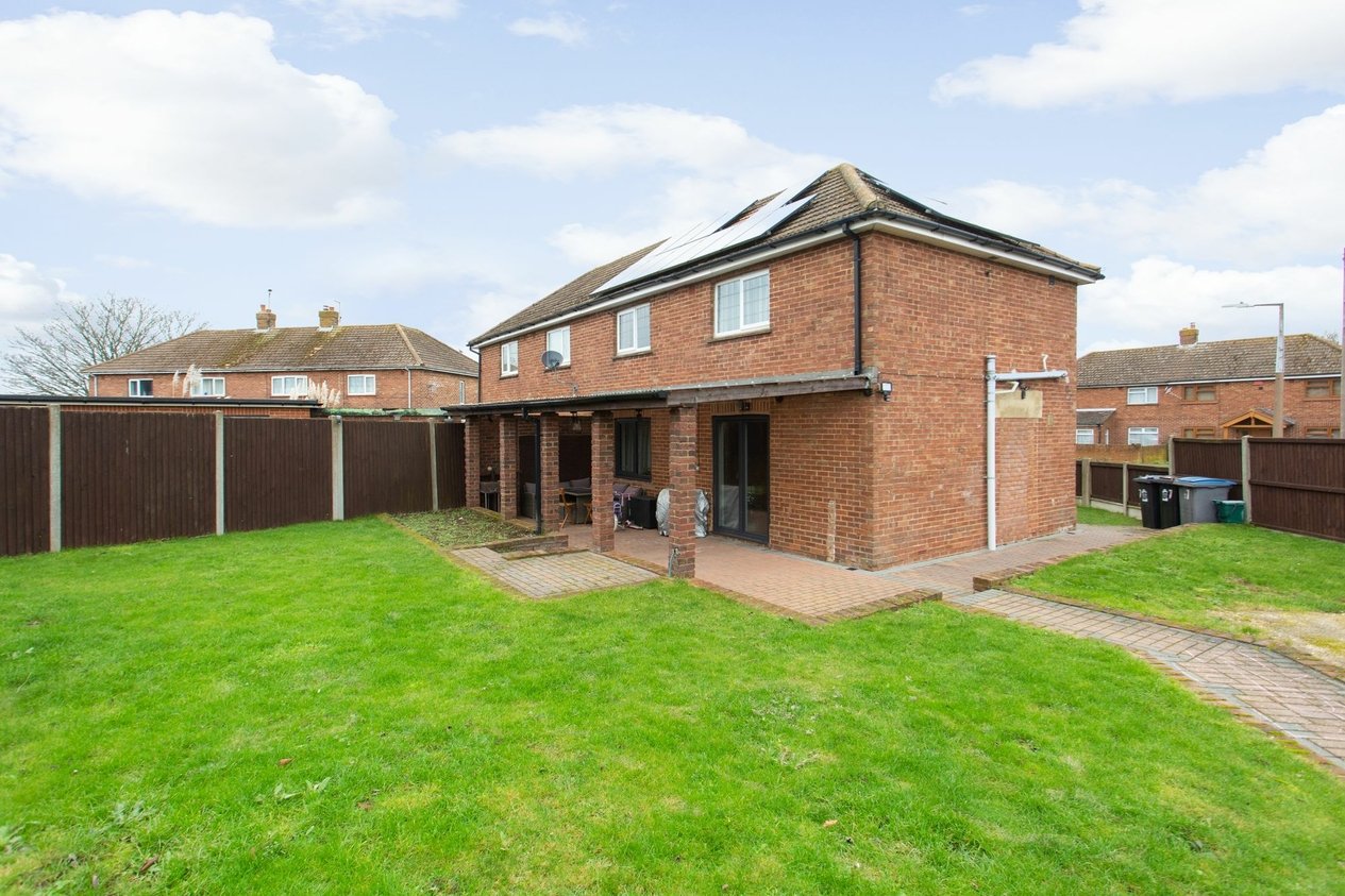 Properties For Sale in Cripps Close  Aylesham