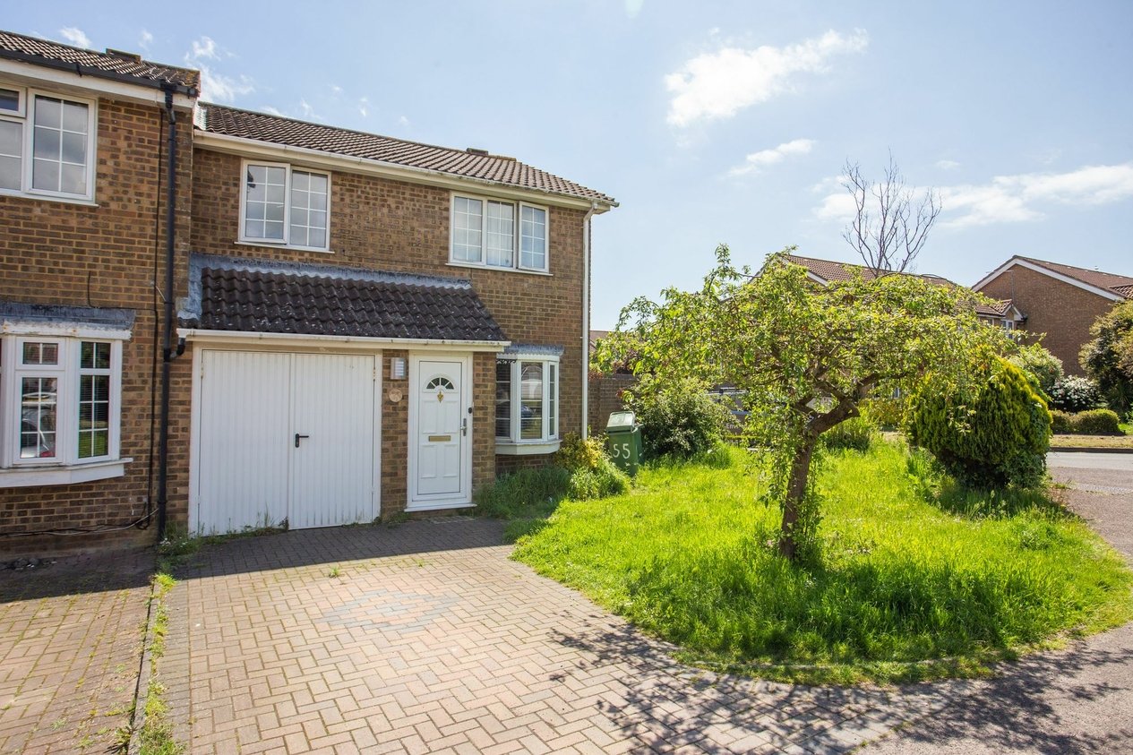 House SemiDetached for sale in Cromwell Park Place,Folkestone