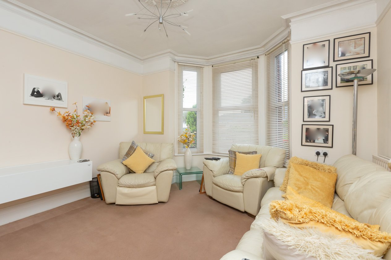 Properties For Sale in Cross Road Birchington