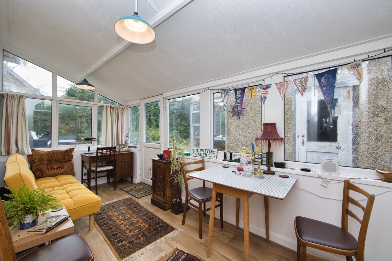 Properties Under Offer in Cross Road Deal