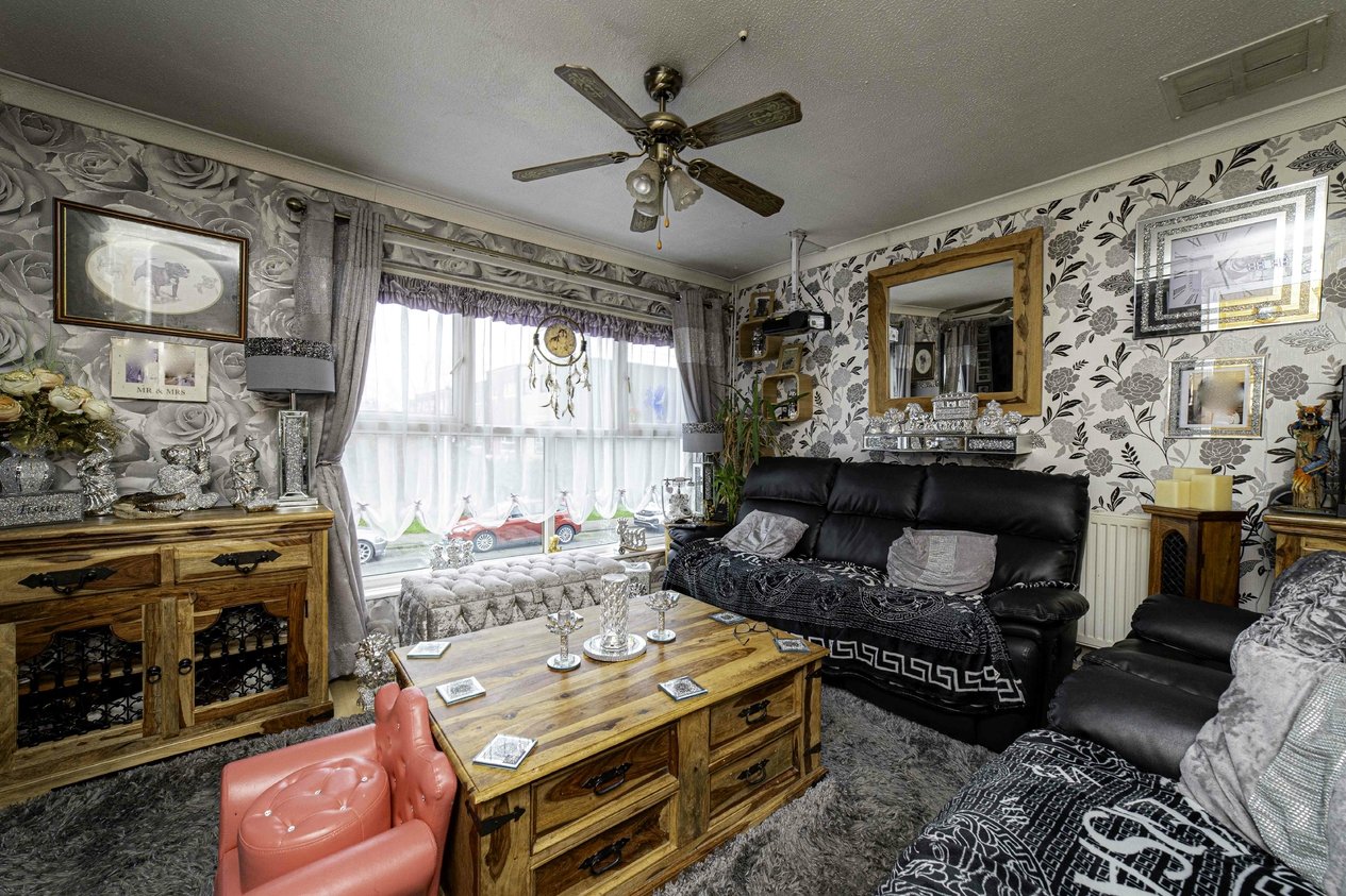Properties For Sale in Crownfield Road Ashford