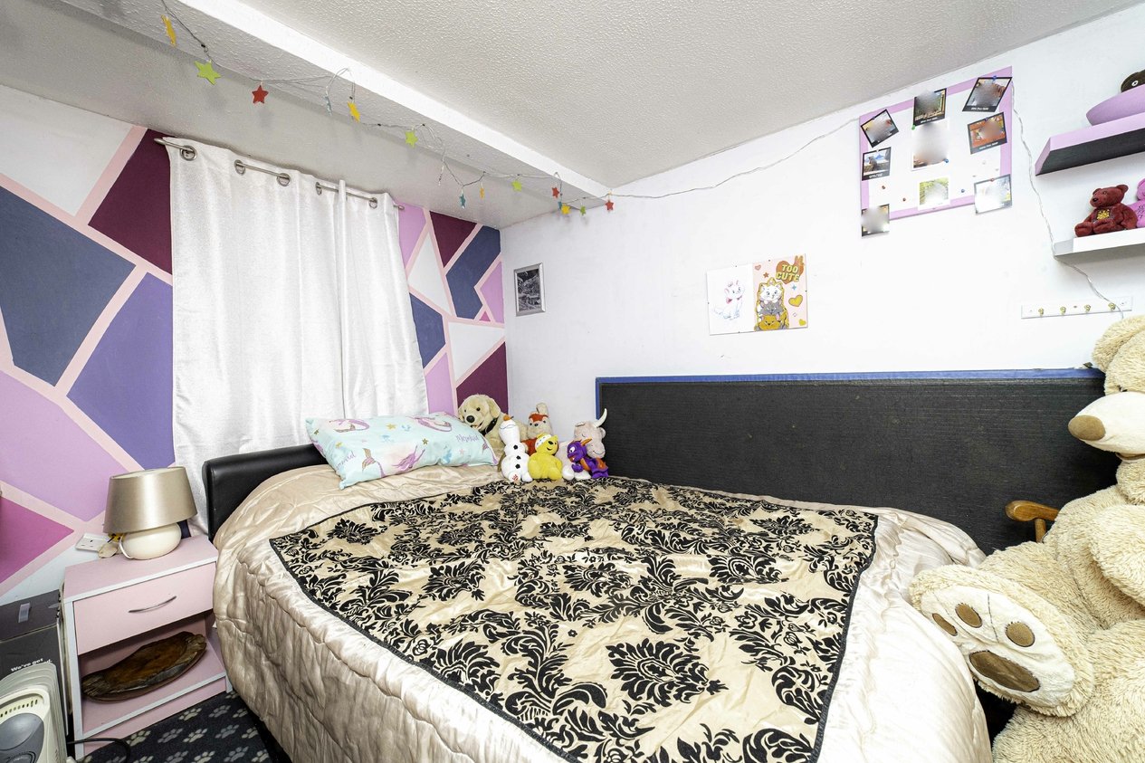 Properties For Sale in Crownfield Road Ashford