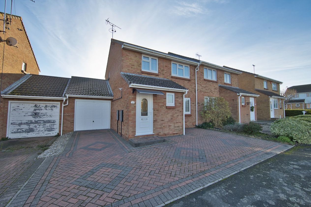 Properties Sold Subject To Contract in Crundale Way  Cliftonville