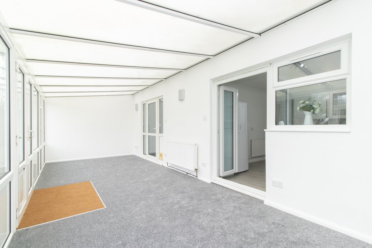 Properties Under Offer in Crundale Way Cliftonville