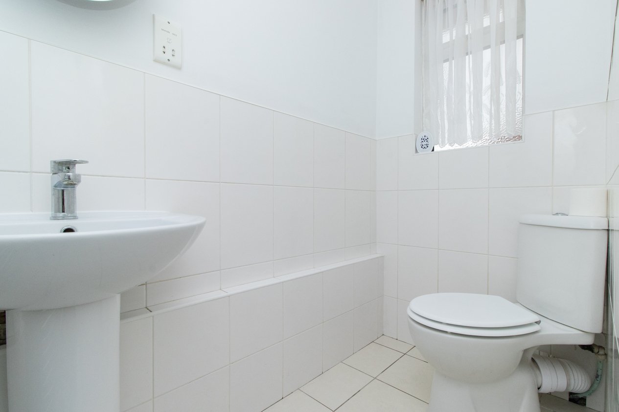 Properties Under Offer in Crundale Way Cliftonville