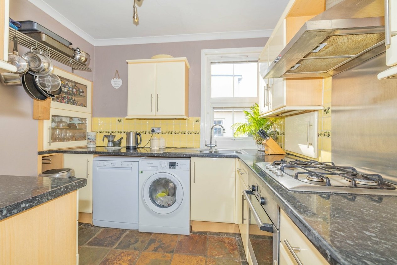 Properties Under Offer in Cudworth Road Ashford