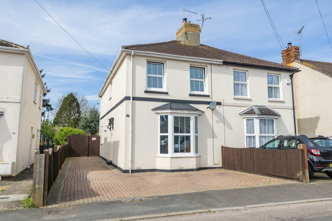 Properties Under Offer in Cudworth Road Ashford