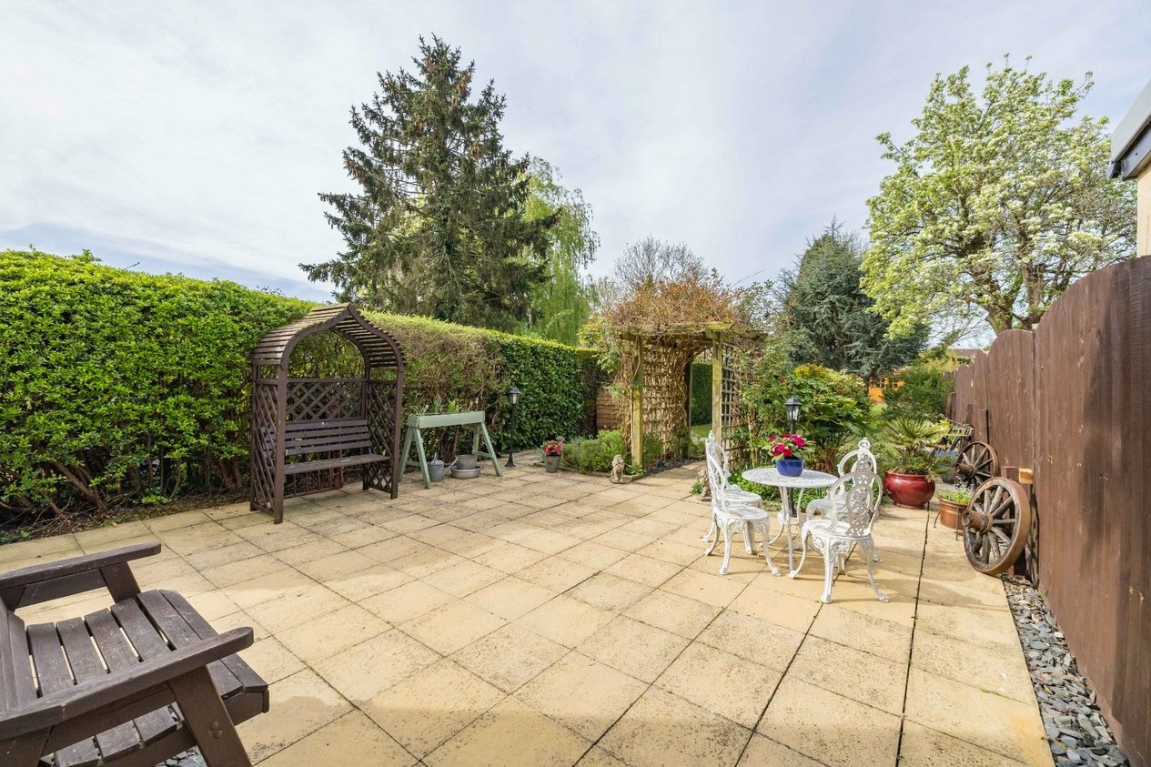 Properties Under Offer in Cudworth Road Ashford