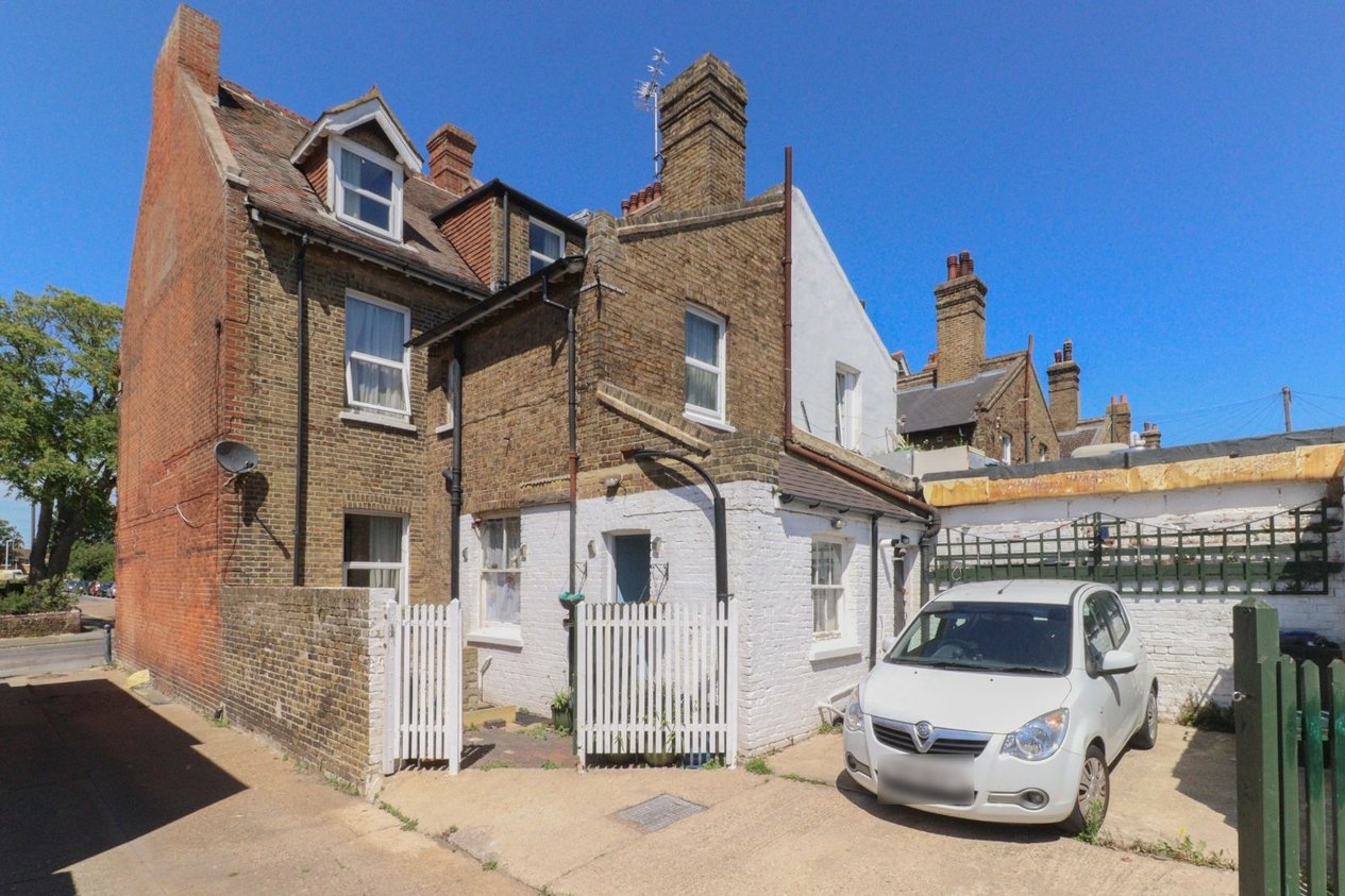 Properties For Sale in Cuthbert Road Westgate-on-Sea