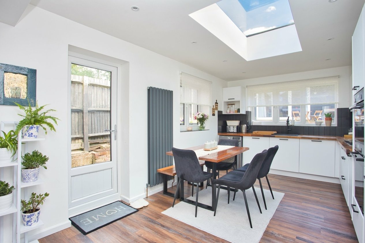 Properties For Sale in Dallas Brett Crescent Folkestone