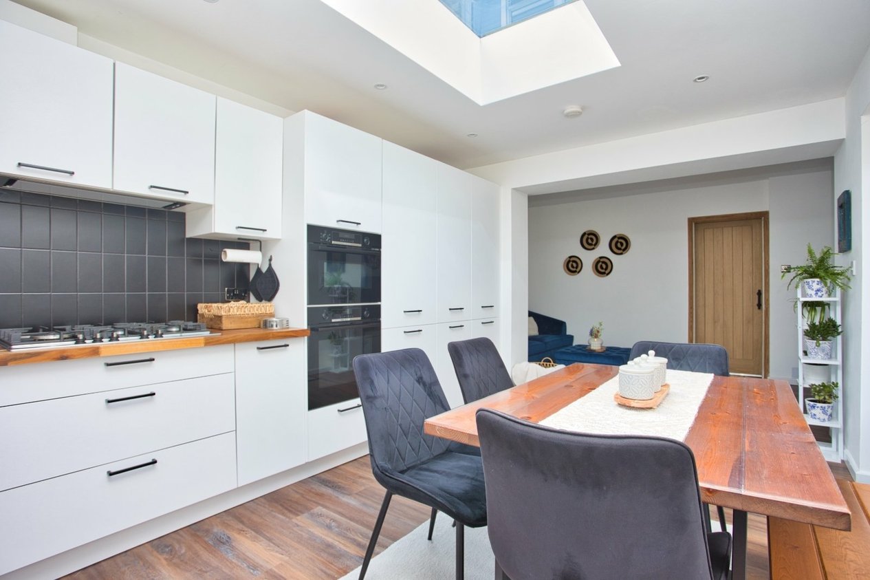 Properties For Sale in Dallas Brett Crescent Folkestone
