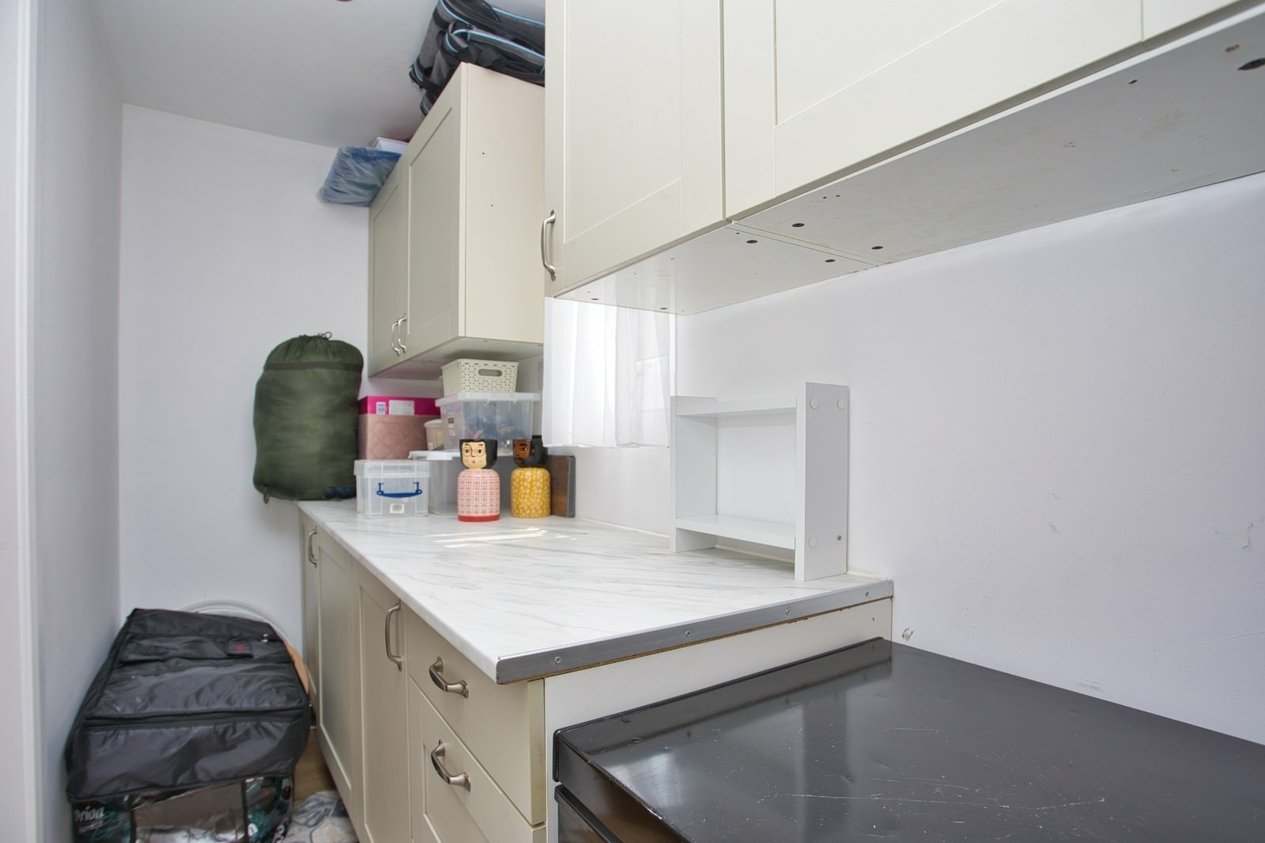 Properties For Sale in Dallas Brett Crescent Folkestone