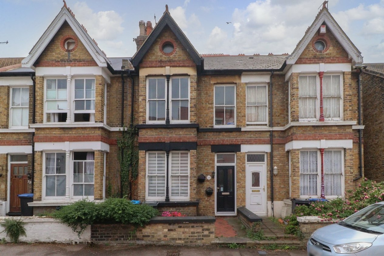 Properties For Sale in Dane Hill Row Margate