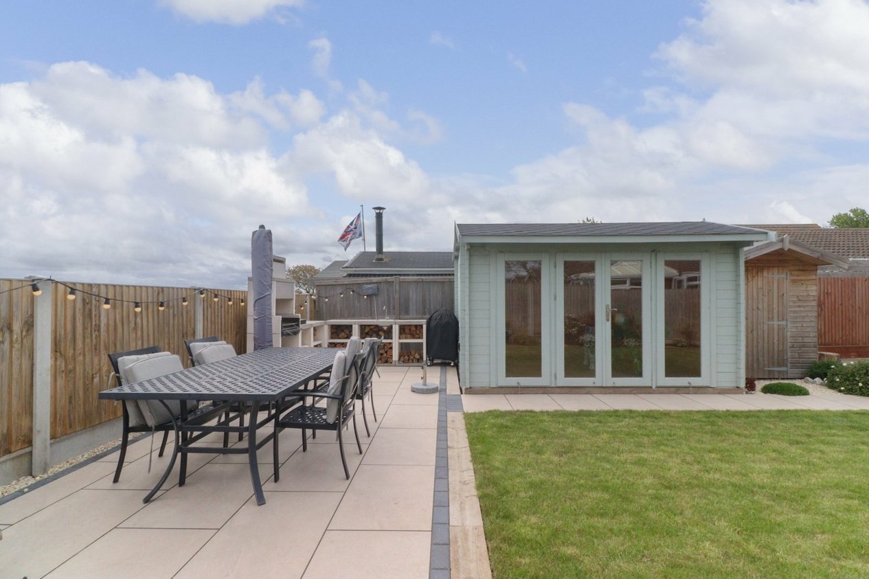 Properties For Sale in Dane Road Birchington