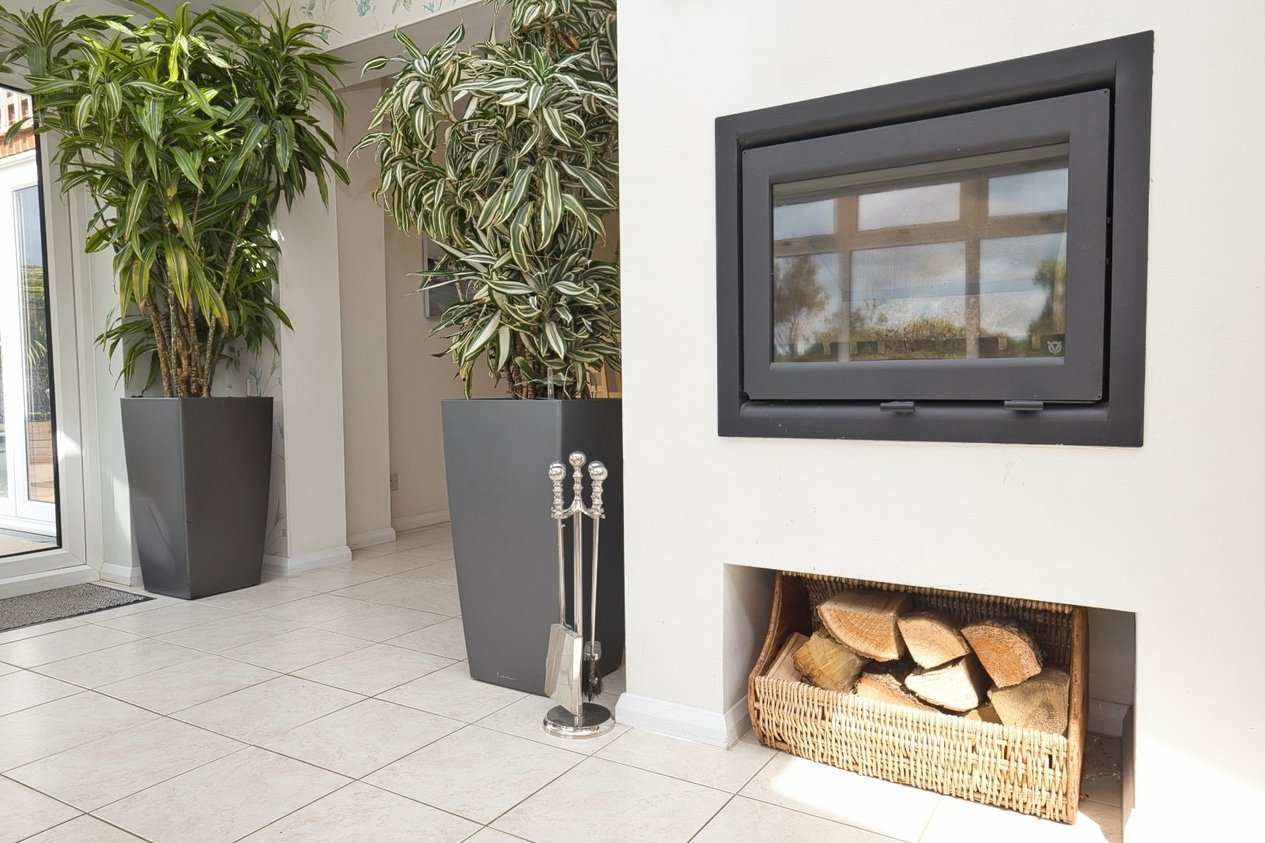 Properties For Sale in Dane Road Birchington