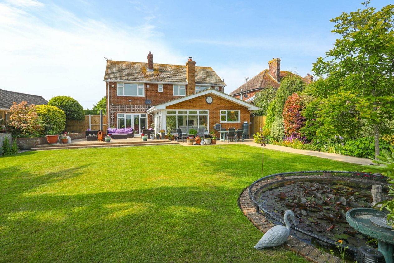 Properties For Sale in Dane Road Birchington