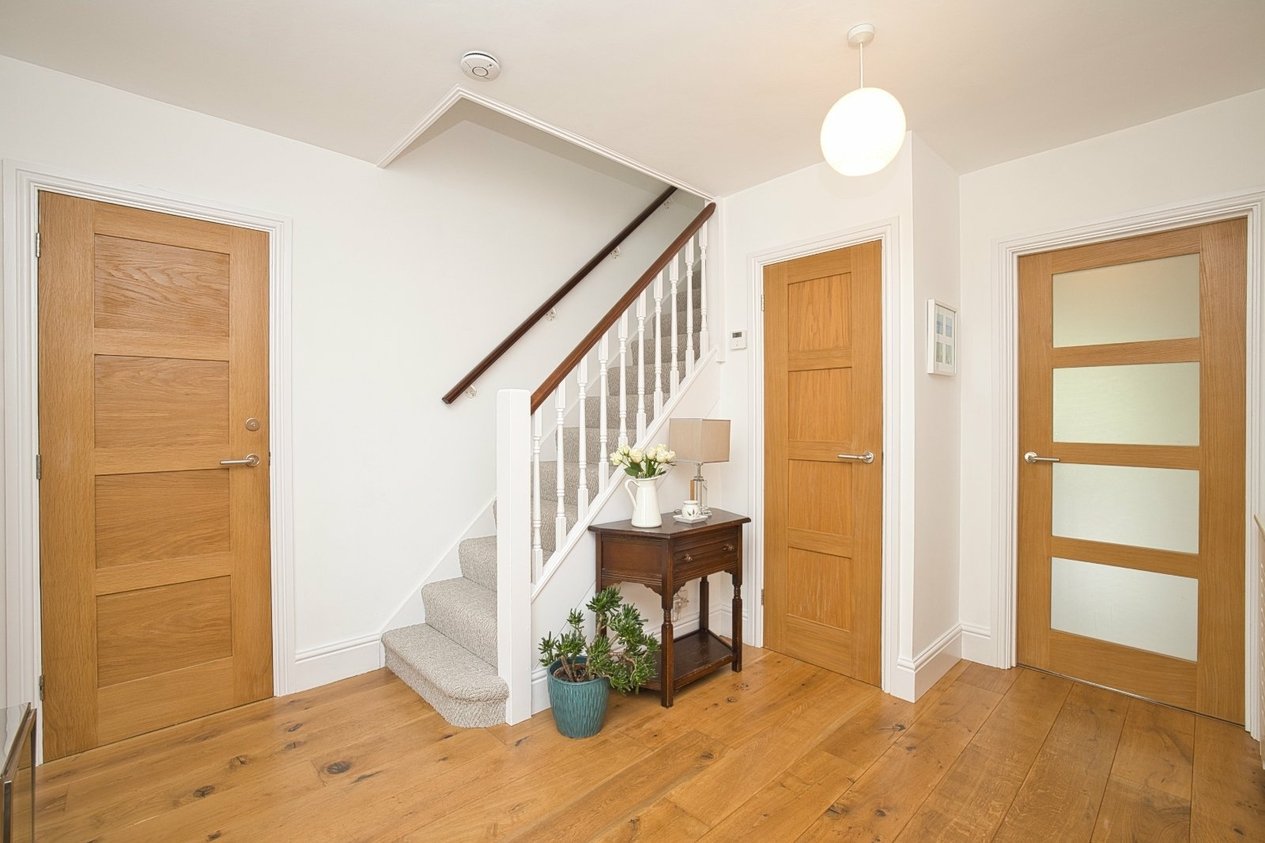 Properties For Sale in Dane Road Birchington