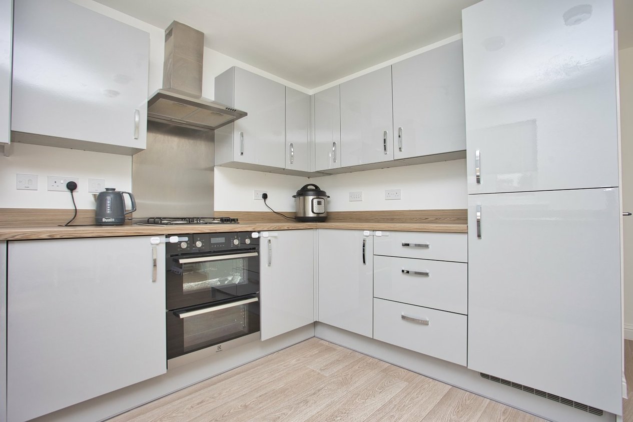 Properties For Sale in Daniels Place Hawkinge