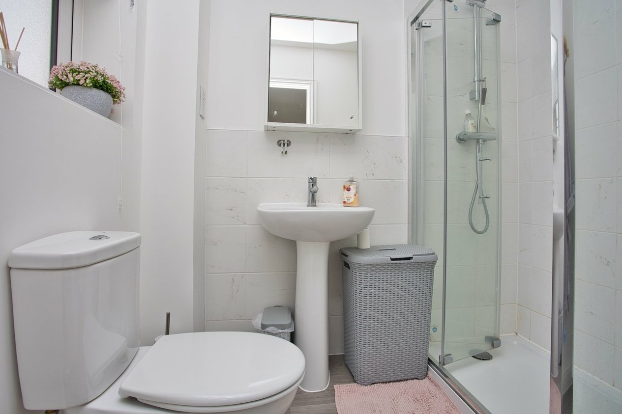 Properties For Sale in Daniels Place Hawkinge