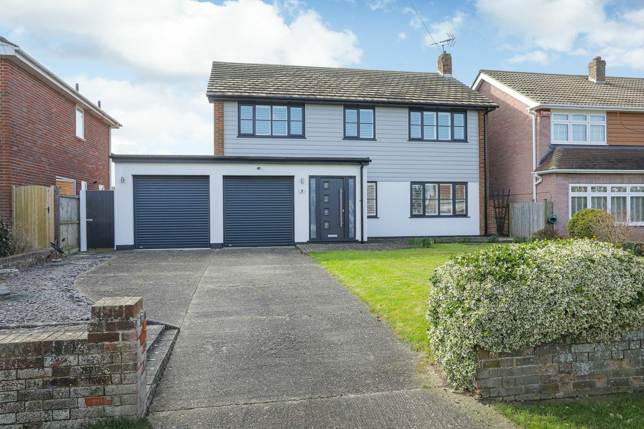 Properties For Sale in Daryngton Avenue  Birchington
