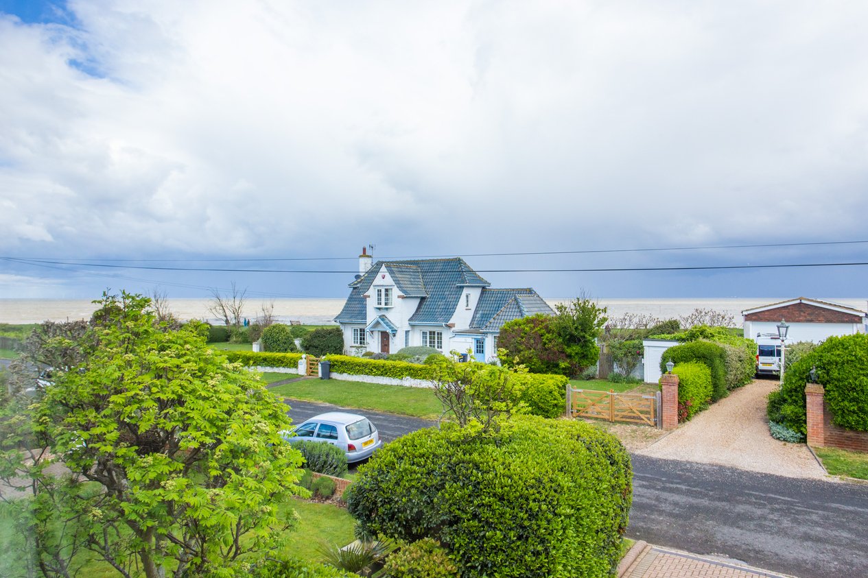Properties For Sale in Daryngton Avenue Birchington
