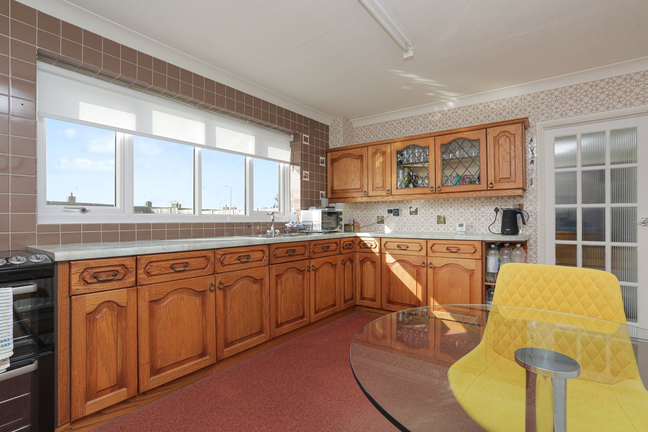 Properties For Sale in Daryngton Avenue Birchington