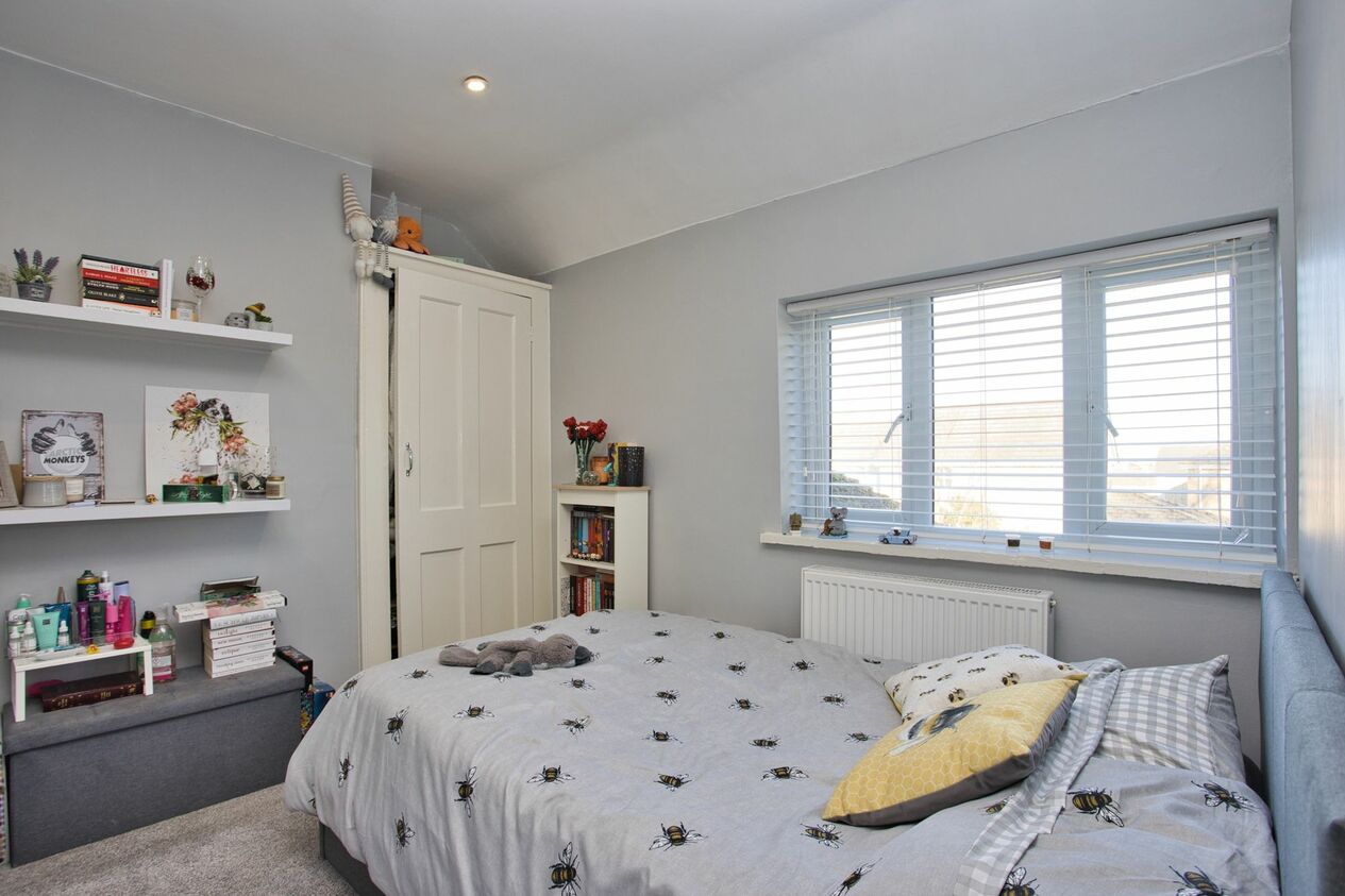 Properties For Sale in Davis Avenue  Deal