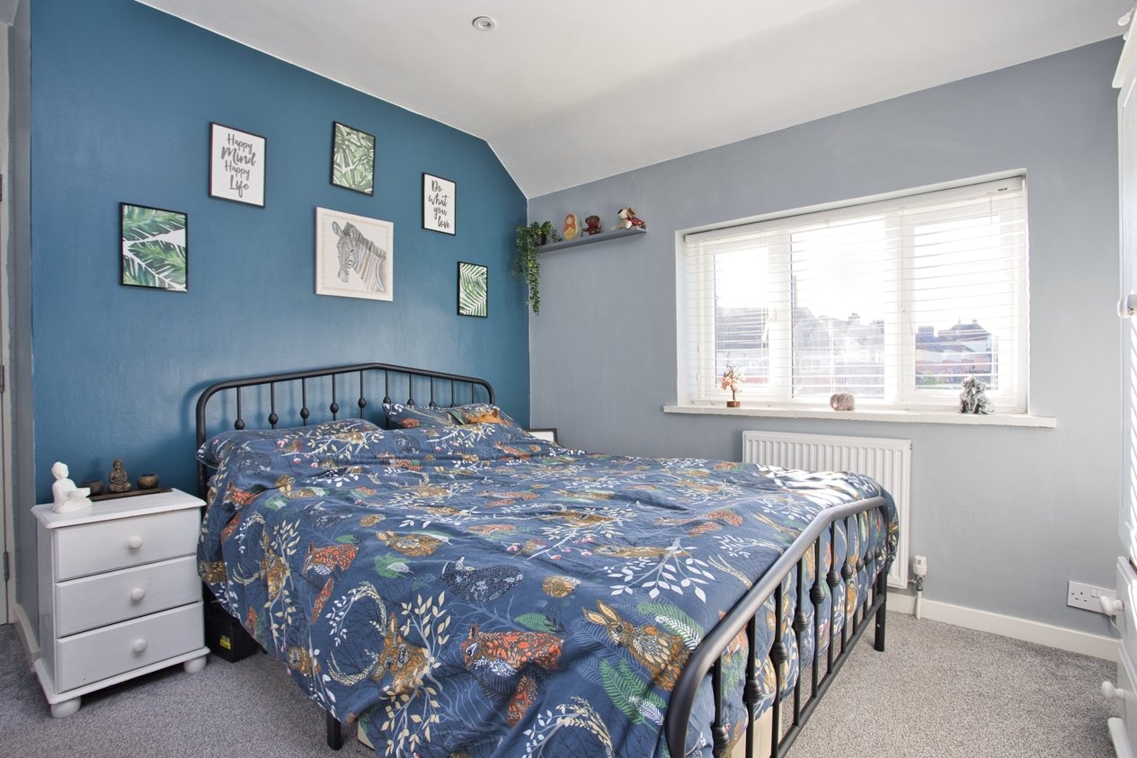 Properties For Sale in Davis Avenue Deal
