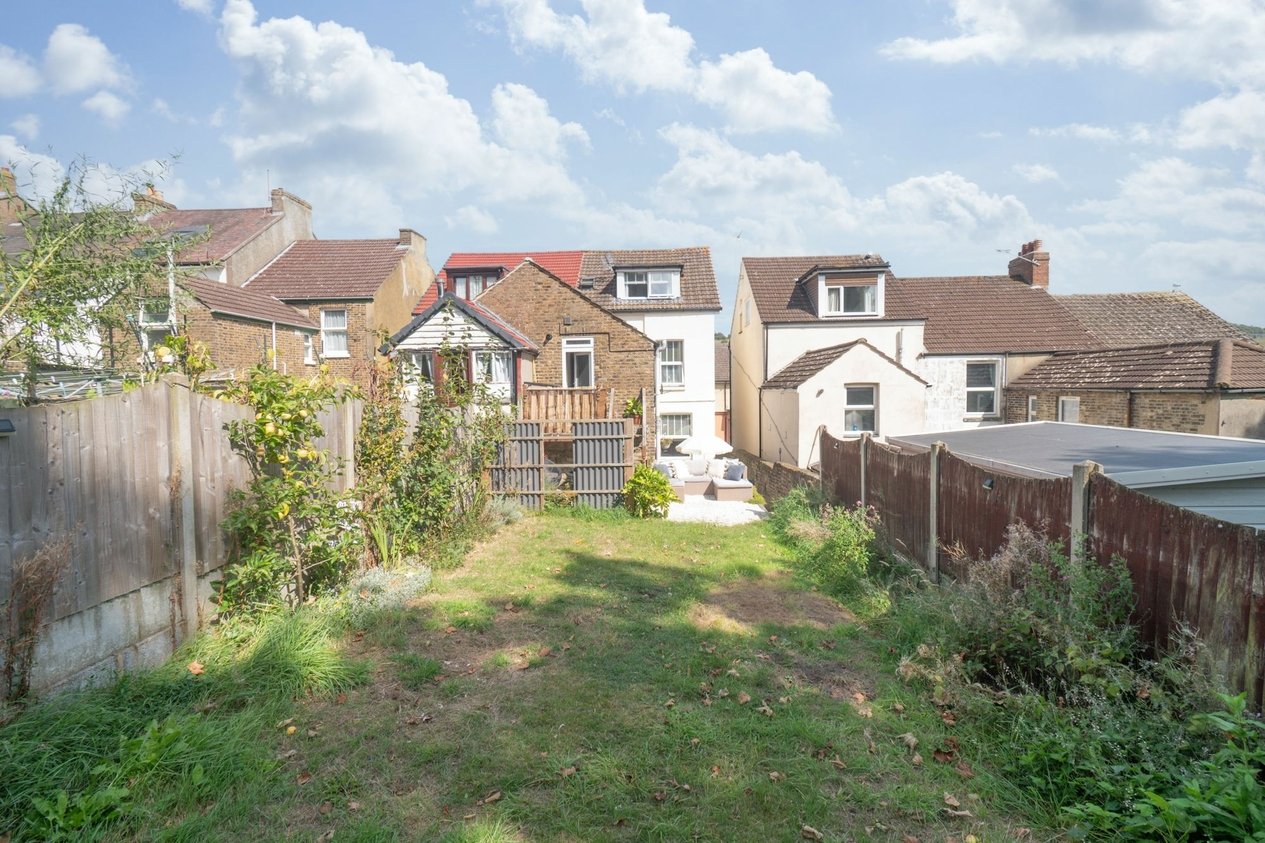 Properties Sold Subject To Contract in De Burgh Hill  Dover