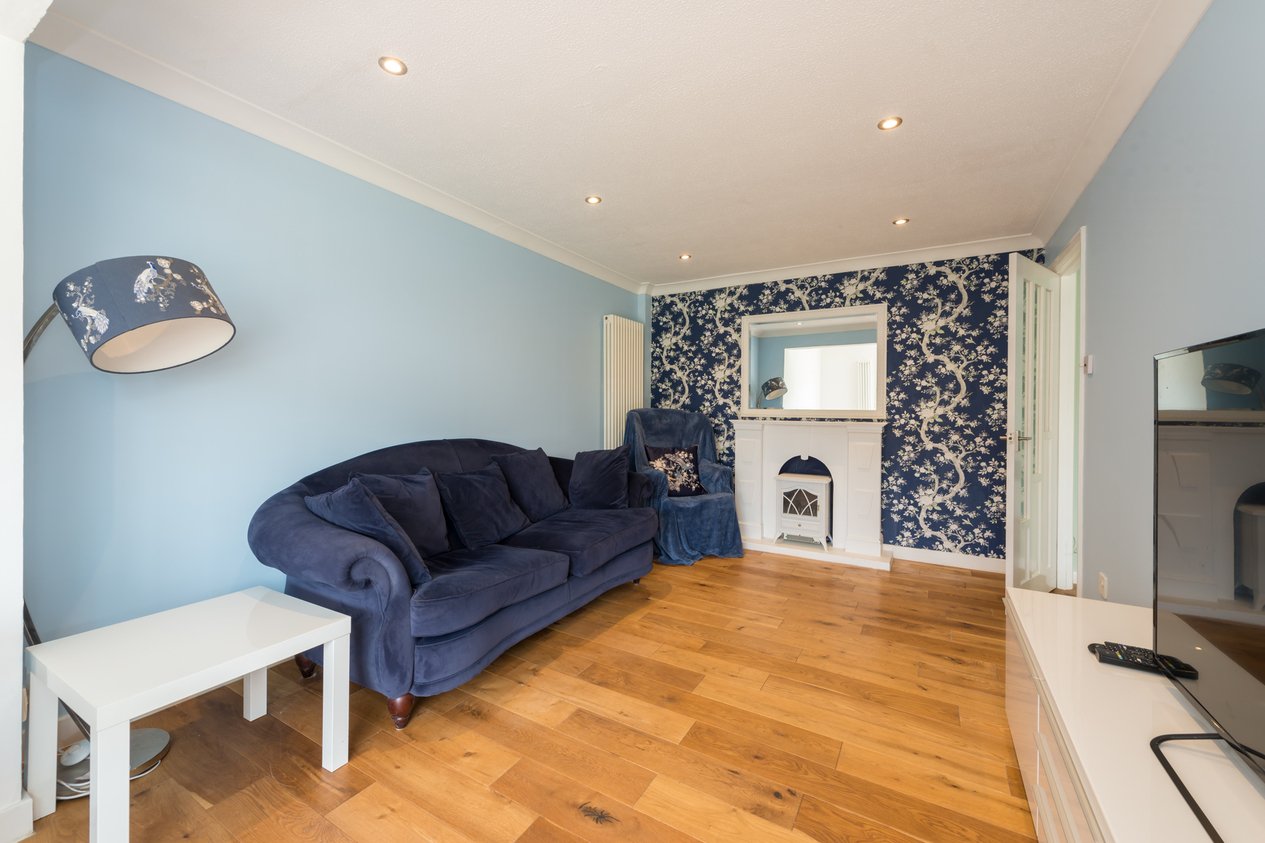 Properties Under Offer in Derwent Avenue Ramsgate