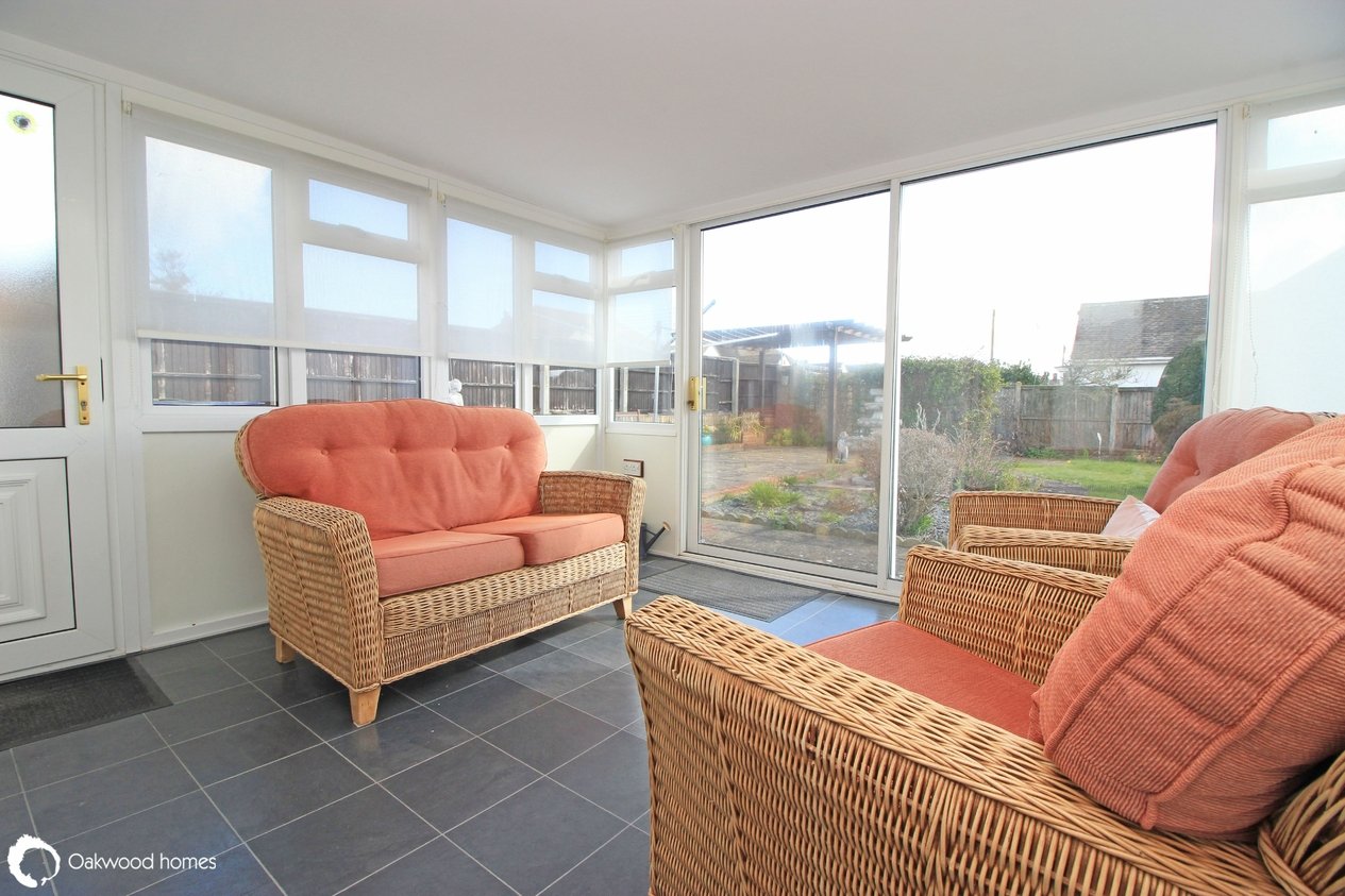 Properties Under Offer in Devon Gardens 