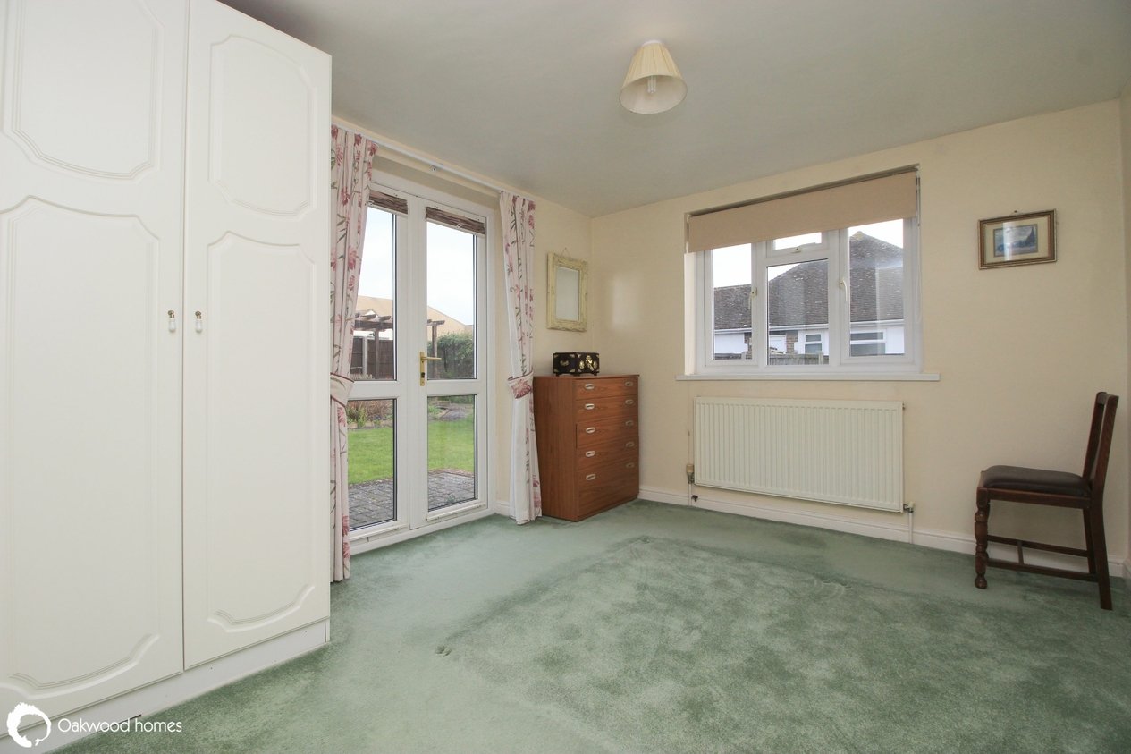 Properties Under Offer in Devon Gardens 