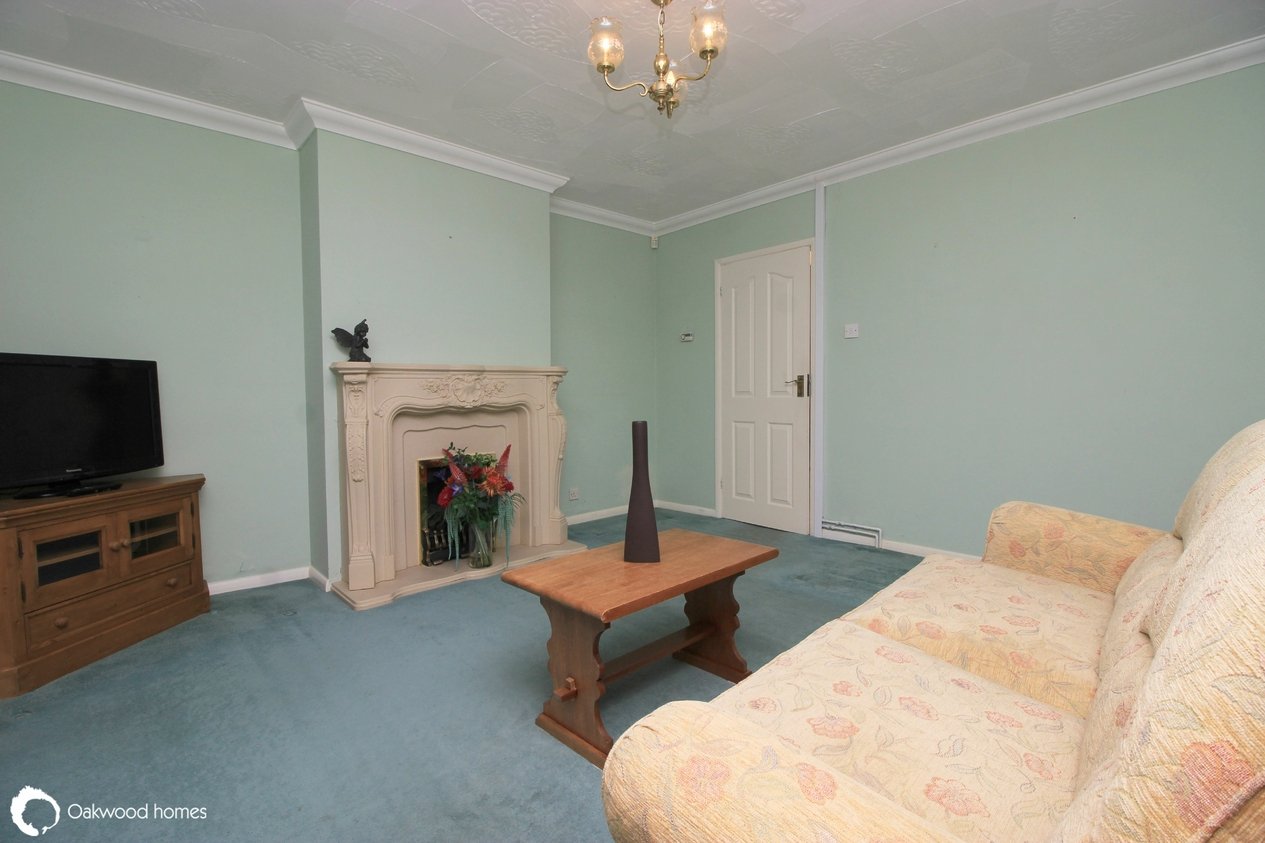 Properties Under Offer in Devon Gardens 