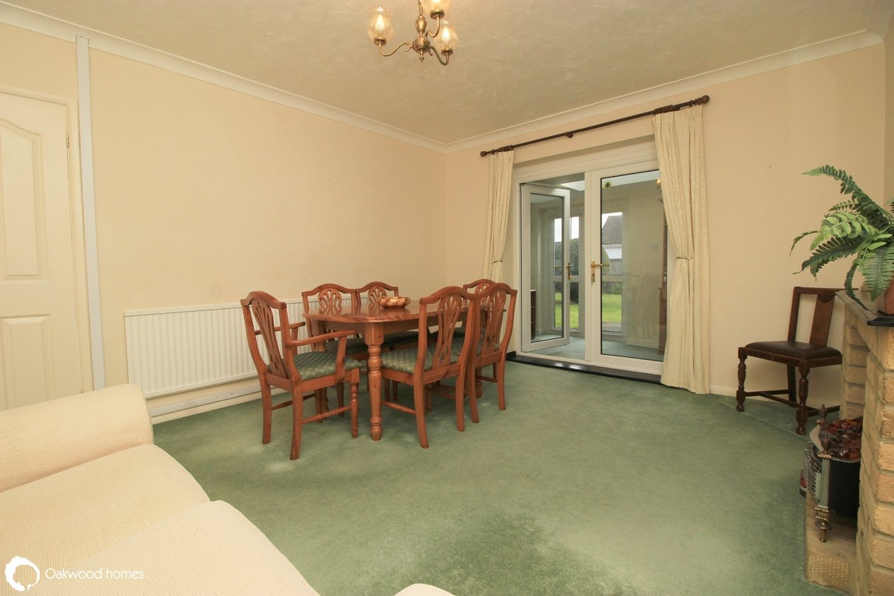 Properties Under Offer in Devon Gardens 