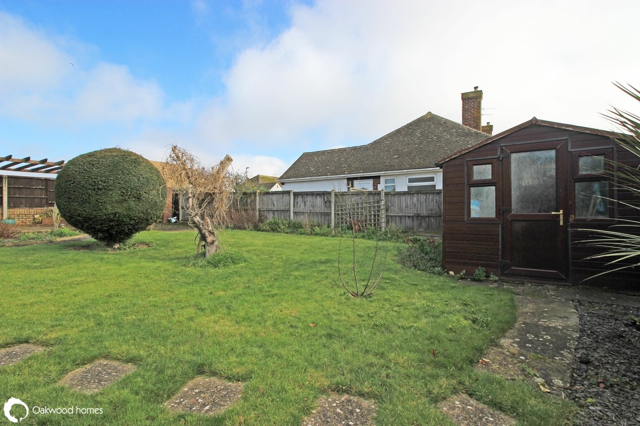 Properties Under Offer in Devon Gardens 