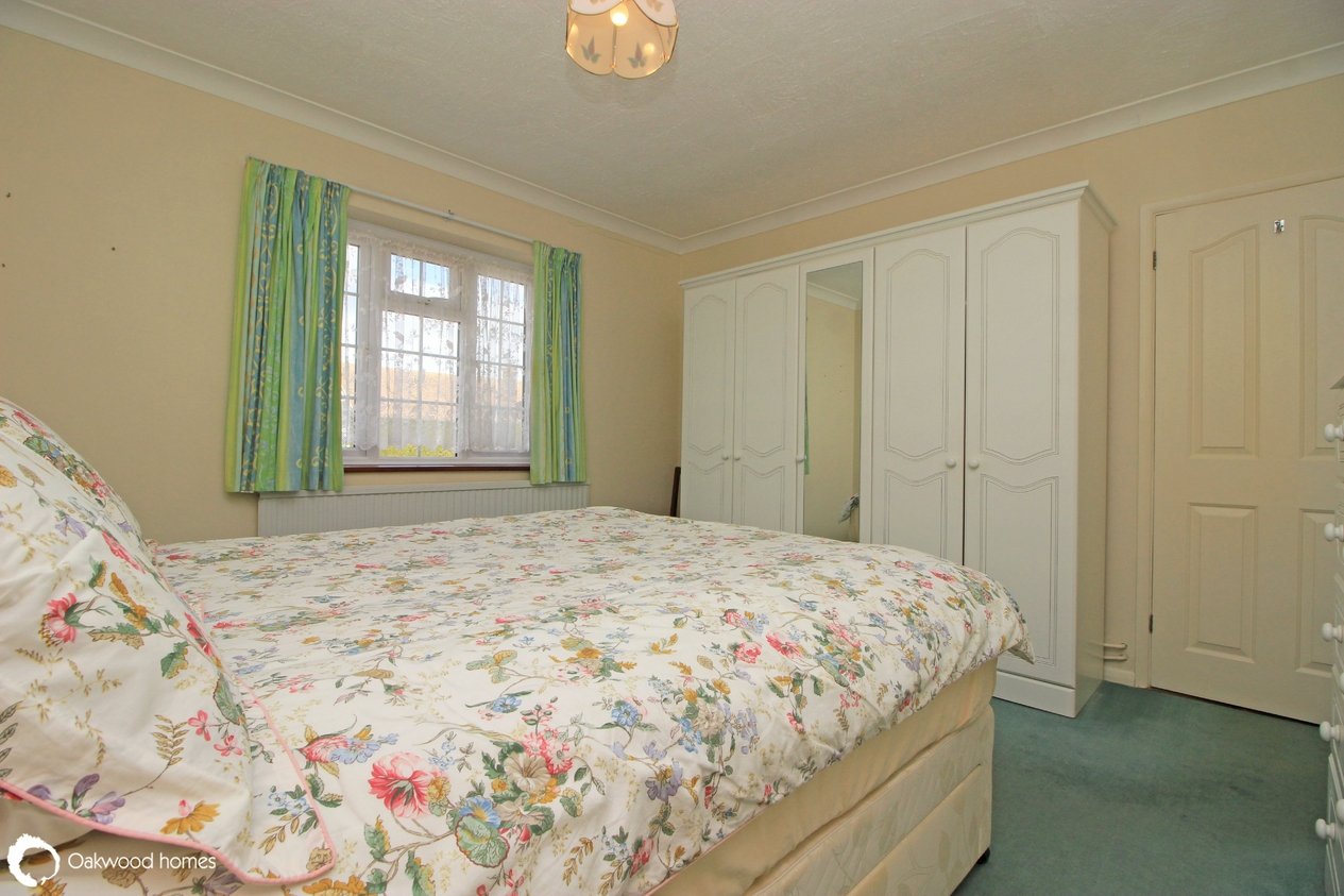 Properties Under Offer in Devon Gardens 