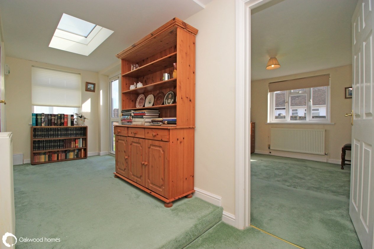 Properties Under Offer in Devon Gardens 