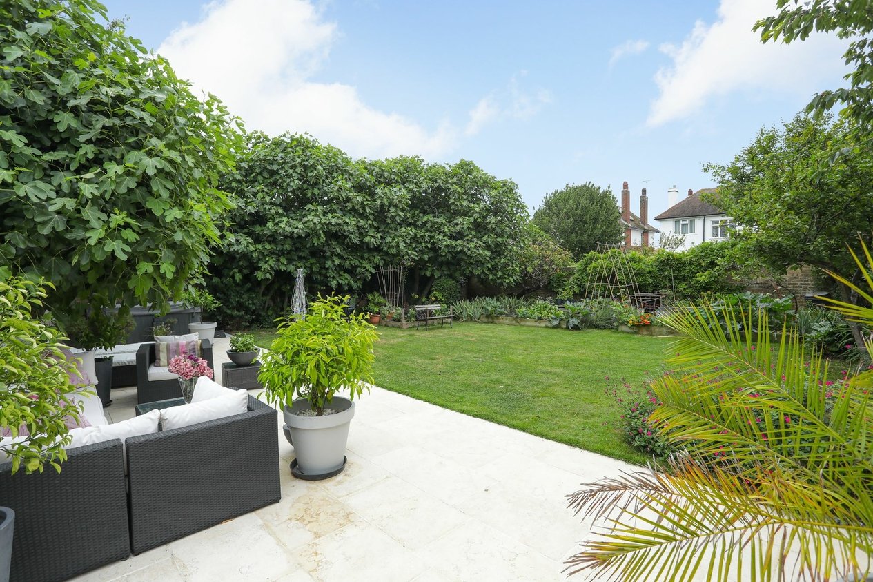 Properties For Sale in Devonshire Gardens  Margate