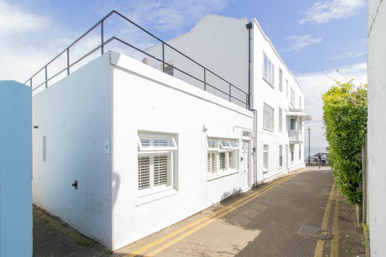 Properties Sold Subject To Contract in Dickens Walk  Broadstairs