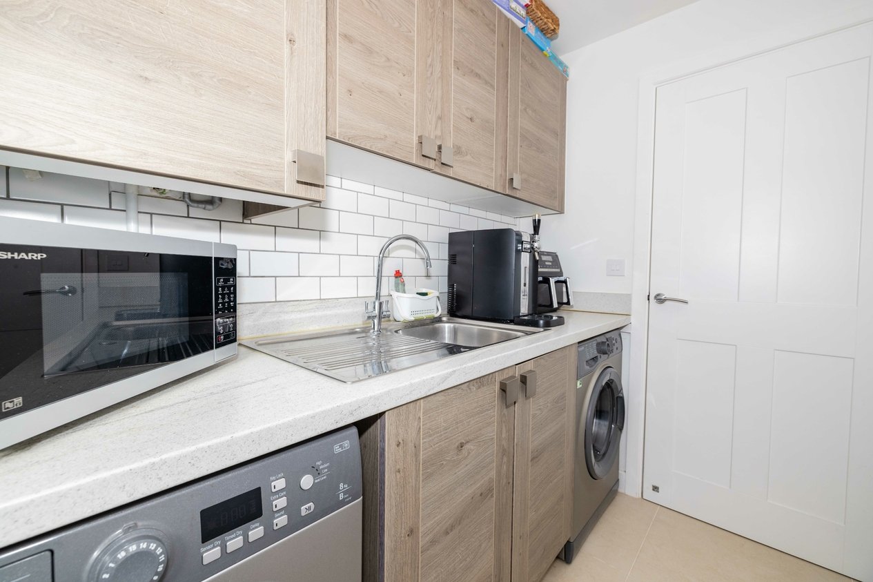 Properties Under Offer in Discovery Drive Preston