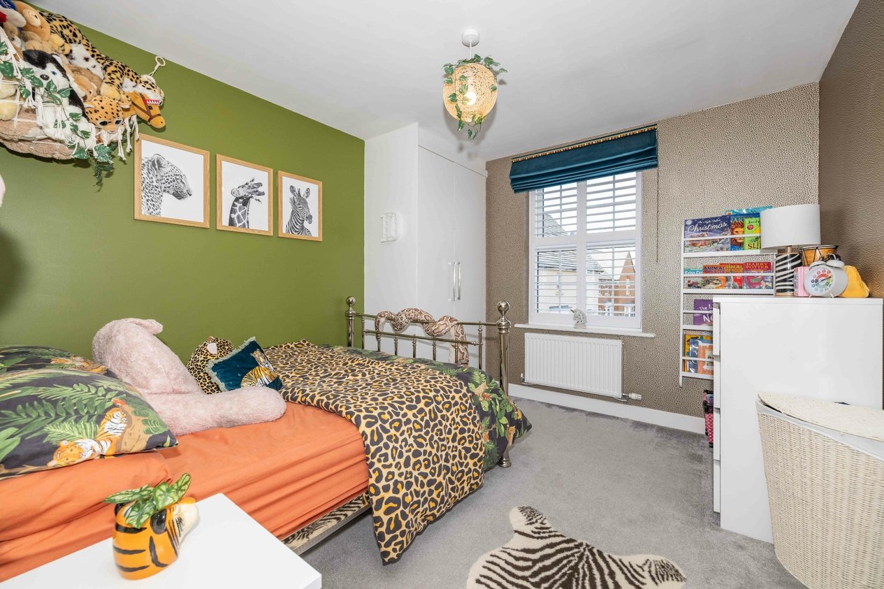 Properties Under Offer in Discovery Drive Preston