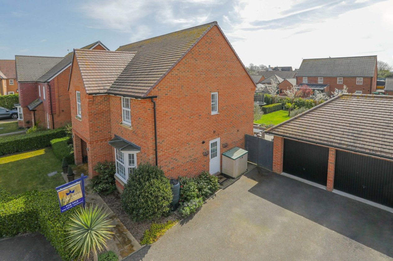 Properties Under Offer in Discovery Drive Preston