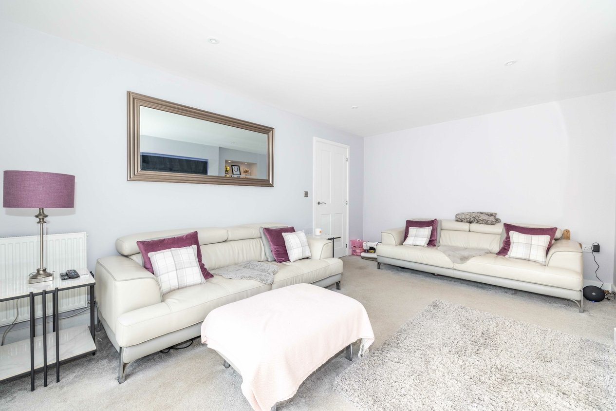 Properties Under Offer in Discovery Drive Preston