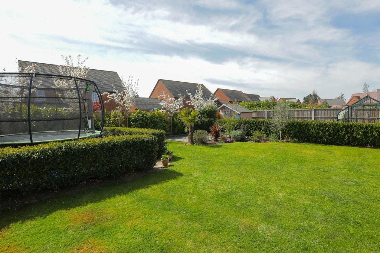 Properties Under Offer in Discovery Drive Preston