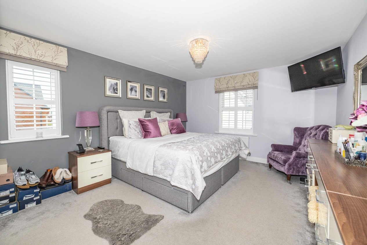 Properties Under Offer in Discovery Drive Preston